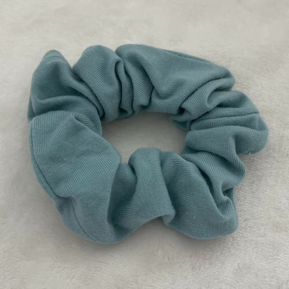 Hair tie / scrunchie